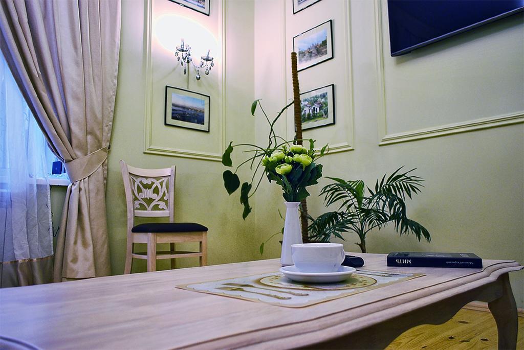 Classic Apartment On Zhukovskoho Odessa Exterior foto
